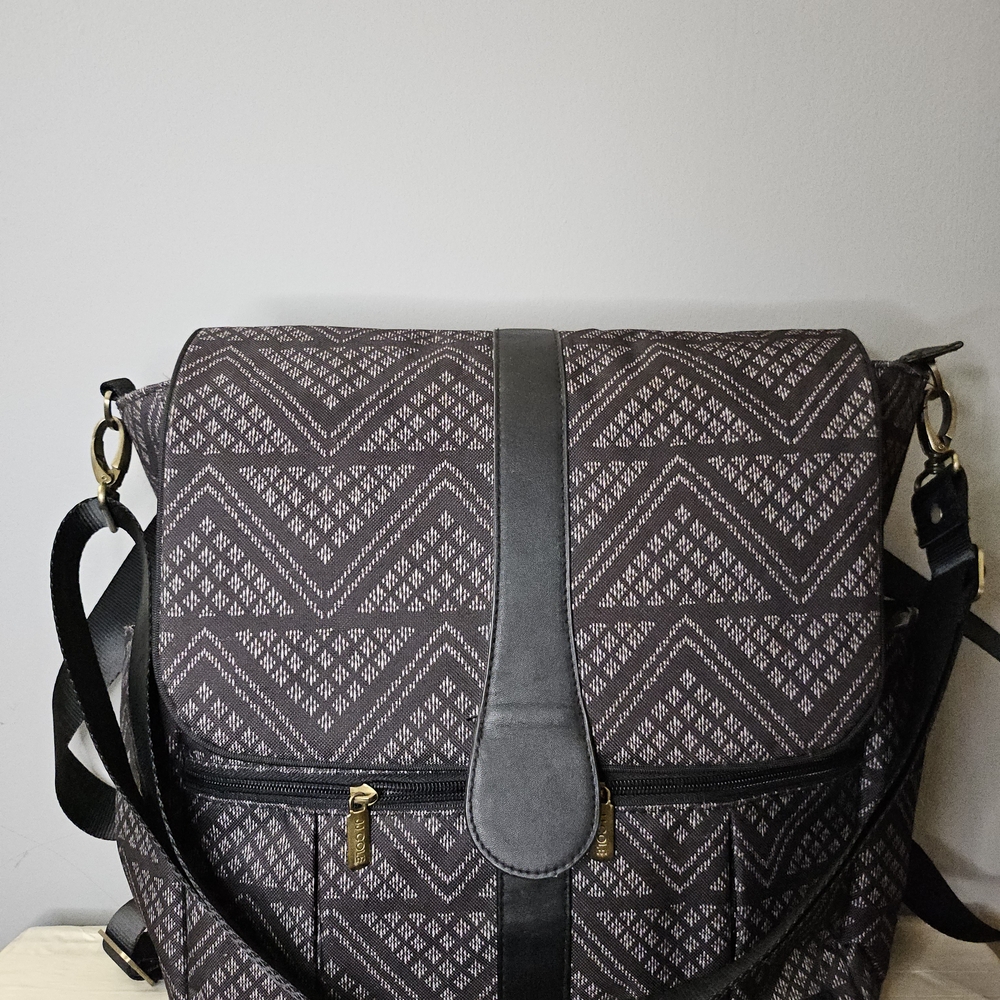 Stylish Black JJ Cole Baby Bag